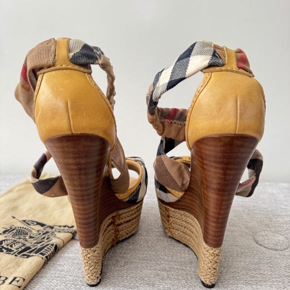 BURBERRY Nova Check Crisscross Straps Espadrille Wedges Women's 37 US 7 - Picture 5 of 7